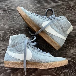 Nike Blazer Mid